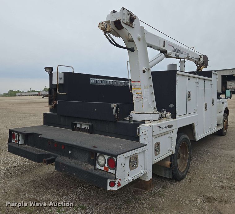 image for item EO0782 2002 Ford F550 utility / service truck