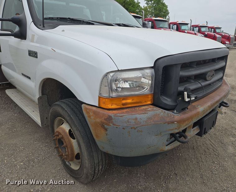 image for item EO0782 2002 Ford F550 utility / service truck