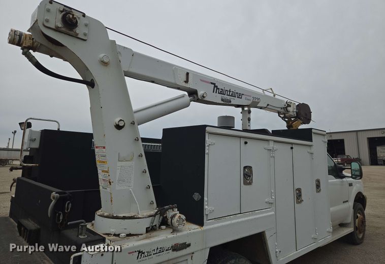 image for item EO0782 2002 Ford F550 utility / service truck