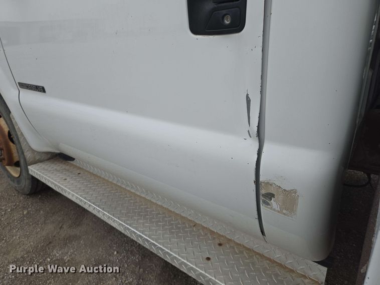 image for item EO0782 2002 Ford F550 utility / service truck