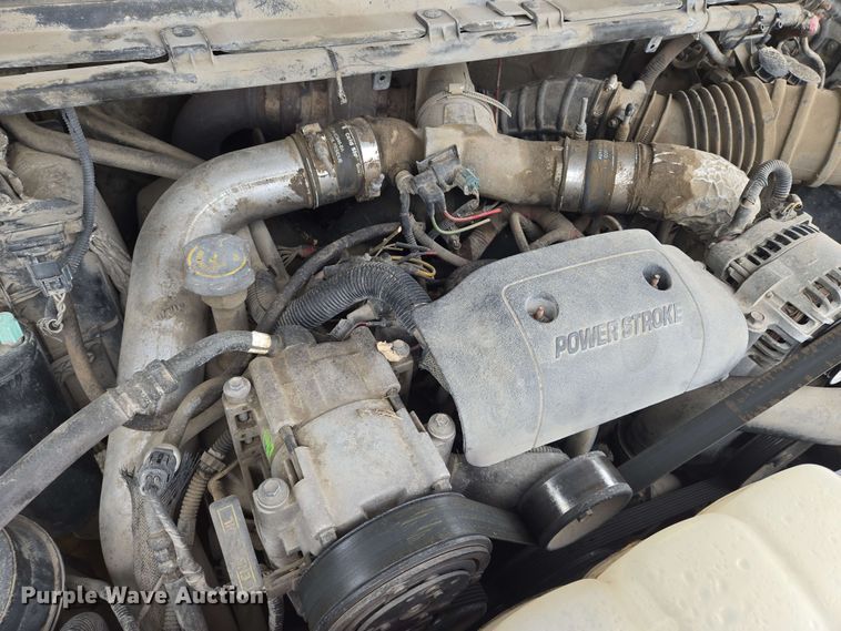 image for item EO0782 2002 Ford F550 utility / service truck