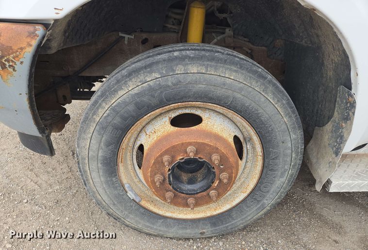 image for item EO0782 2002 Ford F550 utility / service truck