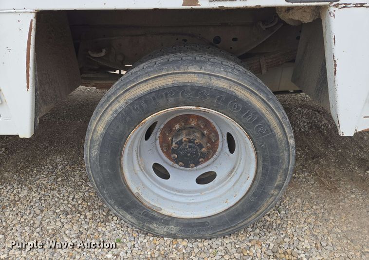 image for item EO0782 2002 Ford F550 utility / service truck