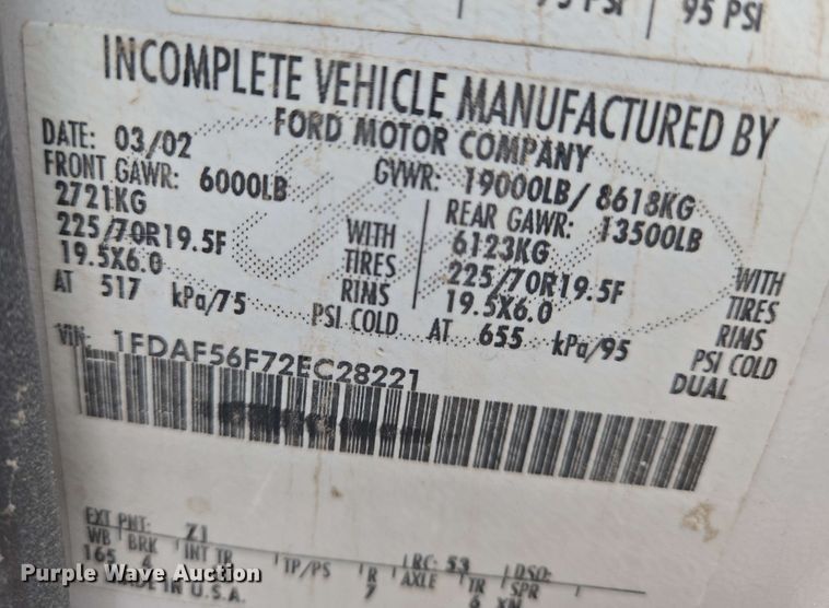 image for item EO0782 2002 Ford F550 utility / service truck