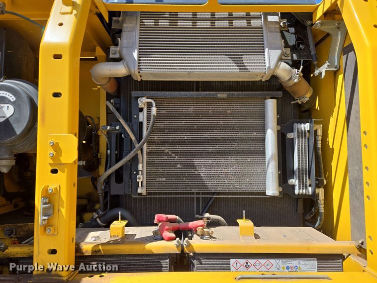 image for item EO0806 2016 Komatsu PC210LCI excavator