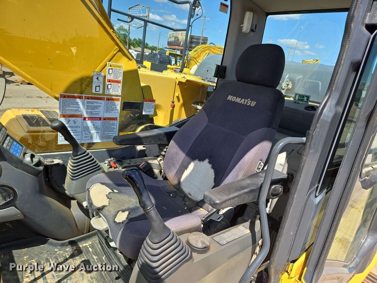 image for item EO0806 2016 Komatsu PC210LCI excavator