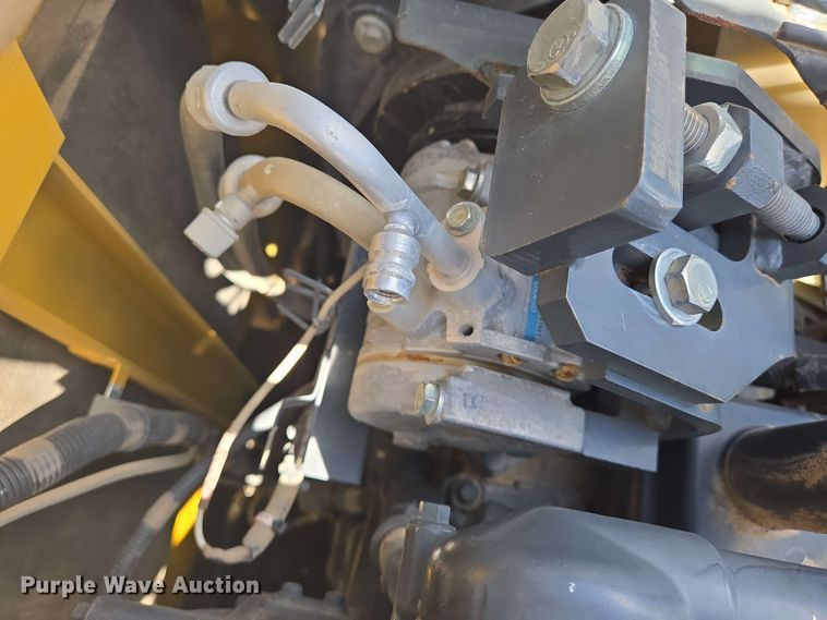 image for item EO0806 2016 Komatsu PC210LCI excavator