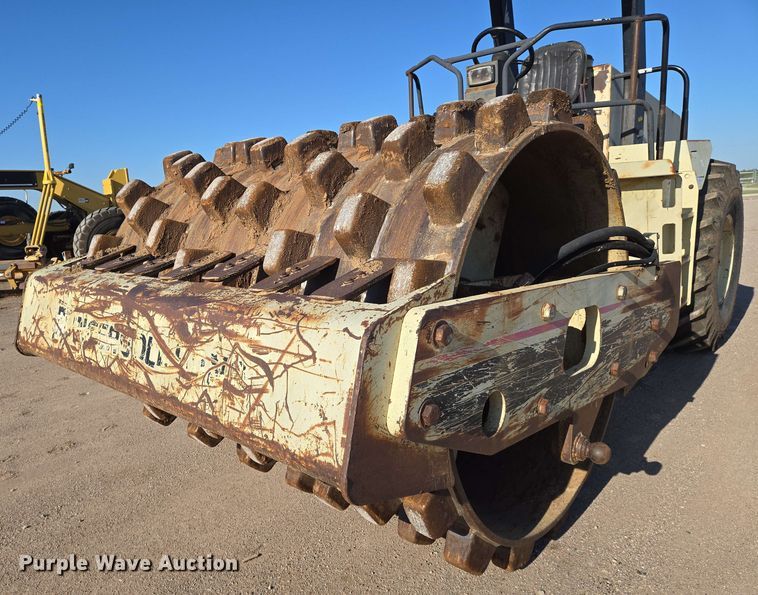 image for item EO0807 1996 Ingersoll Rand SD115F Pro-Pac single drum vibratory roller