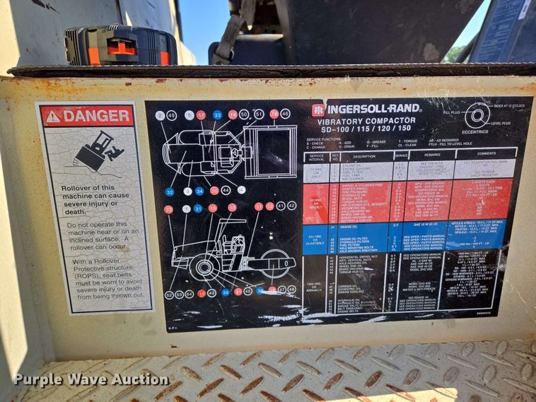 image for item EO0807 1996 Ingersoll Rand SD115F Pro-Pac single drum vibratory roller