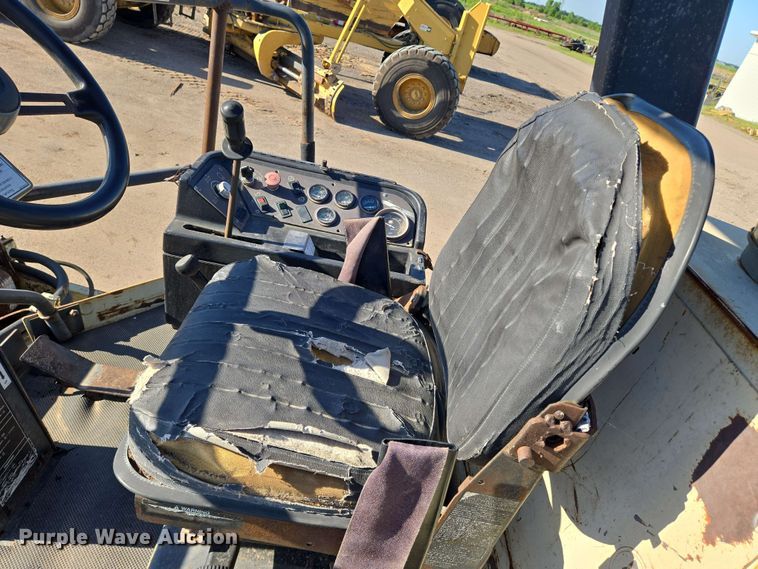 image for item EO0807 1996 Ingersoll Rand SD115F Pro-Pac single drum vibratory roller