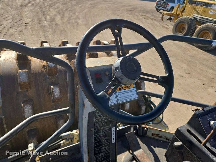 image for item EO0807 1996 Ingersoll Rand SD115F Pro-Pac single drum vibratory roller