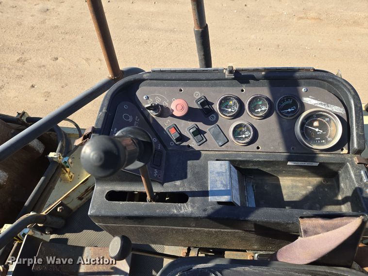 image for item EO0807 1996 Ingersoll Rand SD115F Pro-Pac single drum vibratory roller