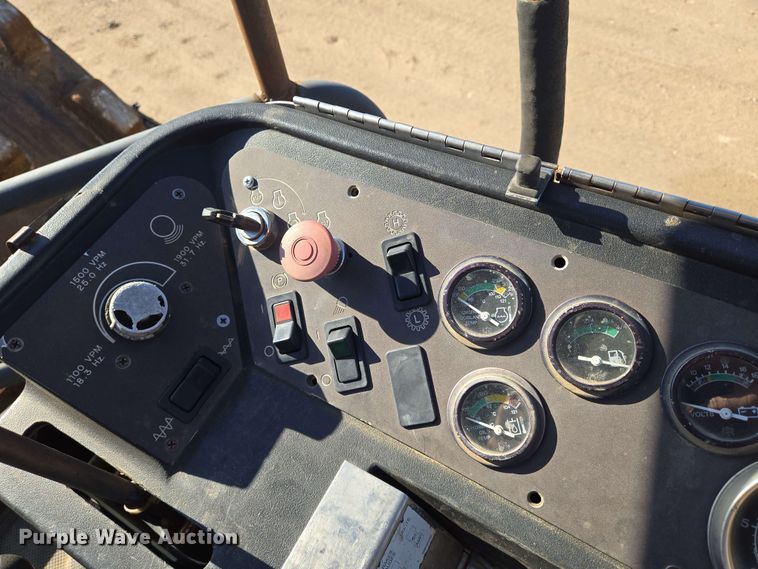 image for item EO0807 1996 Ingersoll Rand SD115F Pro-Pac single drum vibratory roller