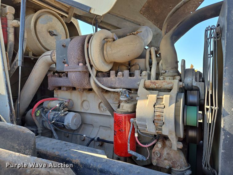 image for item EO0807 1996 Ingersoll Rand SD115F Pro-Pac single drum vibratory roller