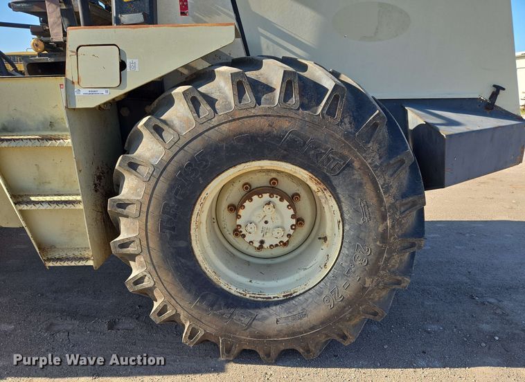 image for item EO0807 1996 Ingersoll Rand SD115F Pro-Pac single drum vibratory roller