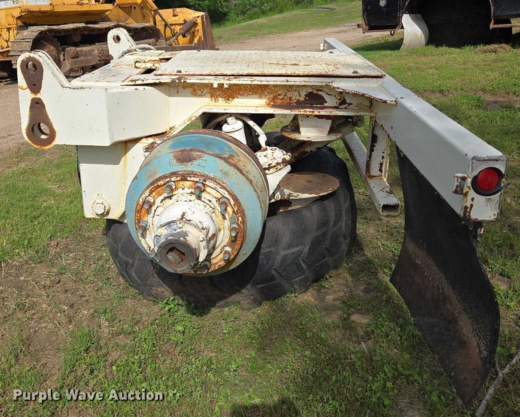 image for item EO0815 Neway detachable tag axle