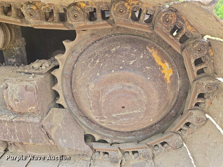 image for item EO0817 2002 Dressta TD15E dozer