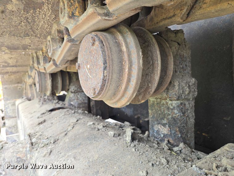 image for item EO0817 2002 Dressta TD15E dozer