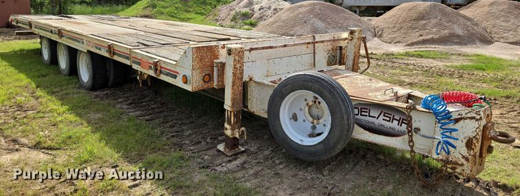 image for item EO0818 2013 Interstate tilt deck equipment trailer