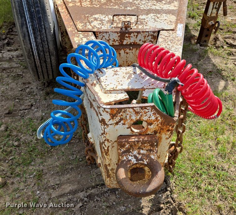 image for item EO0818 2013 Interstate tilt deck equipment trailer