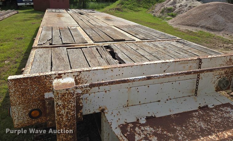 image for item EO0818 2013 Interstate tilt deck equipment trailer