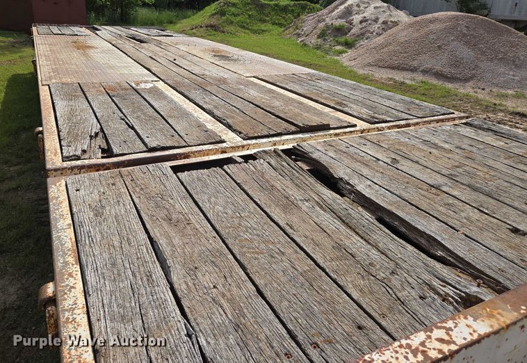 image for item EO0818 2013 Interstate tilt deck equipment trailer