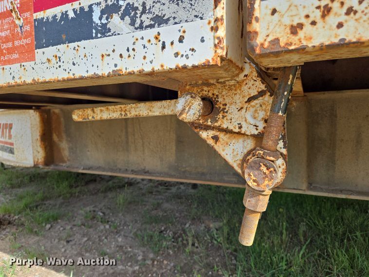 image for item EO0818 2013 Interstate tilt deck equipment trailer