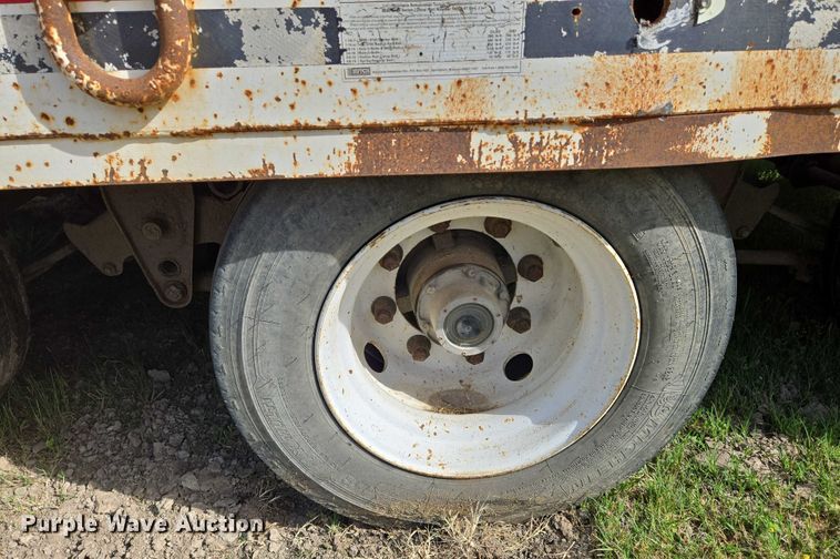 image for item EO0818 2013 Interstate tilt deck equipment trailer