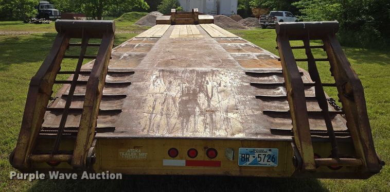 image for item EO0819 1992 Atoka 22DE503 equipment trailer