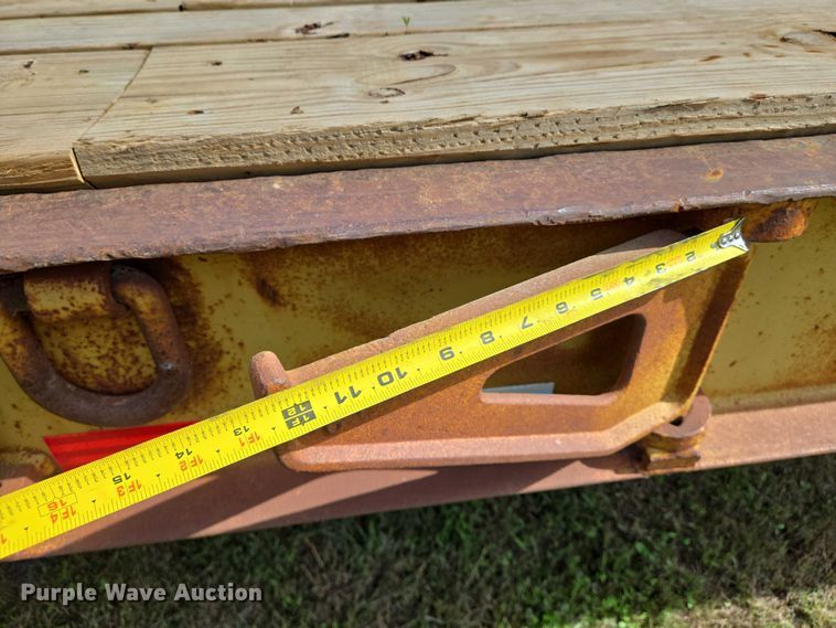 image for item EO0819 1992 Atoka 22DE503 equipment trailer