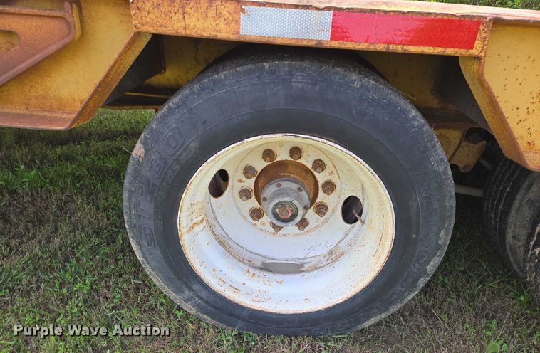 image for item EO0819 1992 Atoka 22DE503 equipment trailer