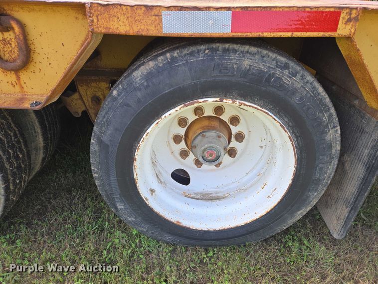 image for item EO0819 1992 Atoka 22DE503 equipment trailer