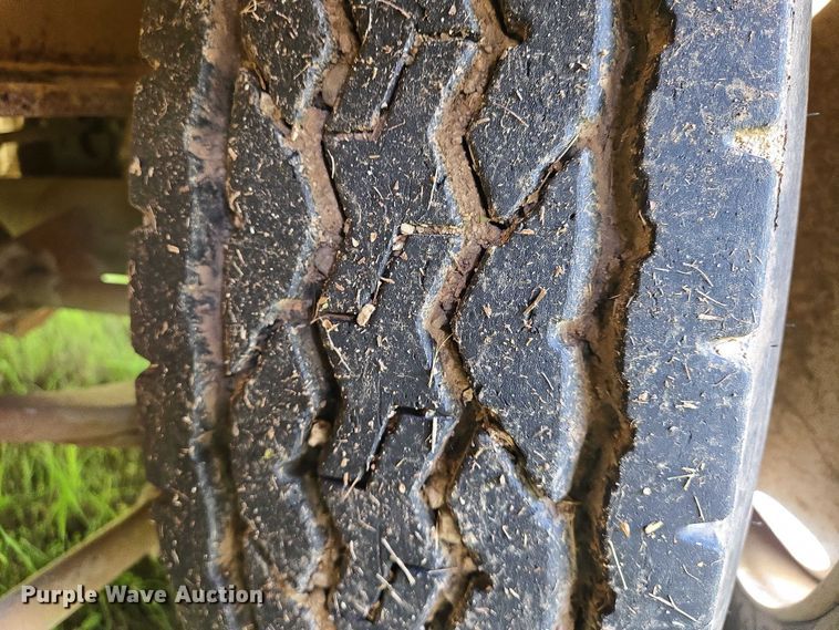 image for item EO0819 1992 Atoka 22DE503 equipment trailer