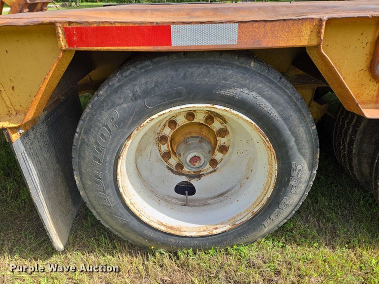 image for item EO0819 1992 Atoka 22DE503 equipment trailer