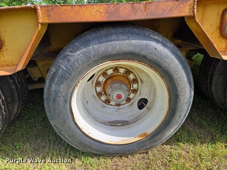 image for item EO0819 1992 Atoka 22DE503 equipment trailer