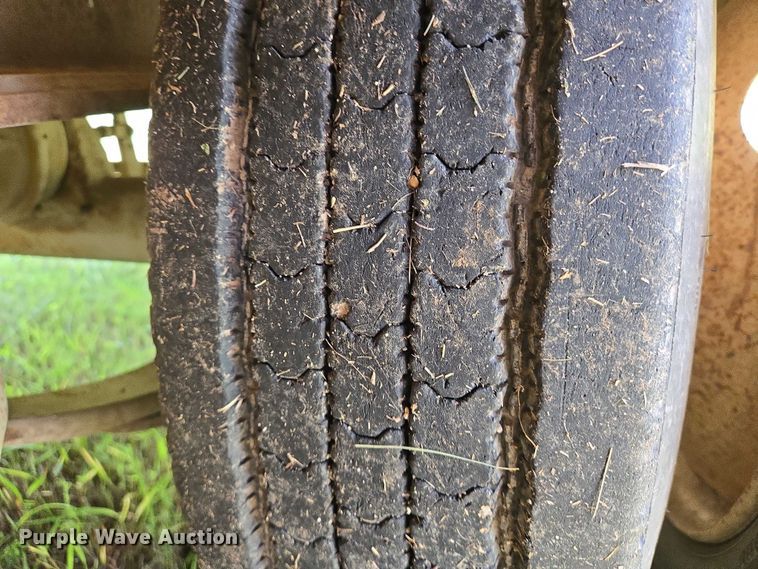 image for item EO0819 1992 Atoka 22DE503 equipment trailer