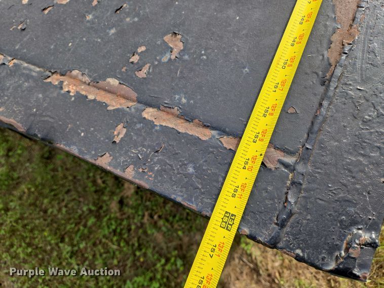 image for item EO0820 1988 Fontaine  lowboy equipment trailer