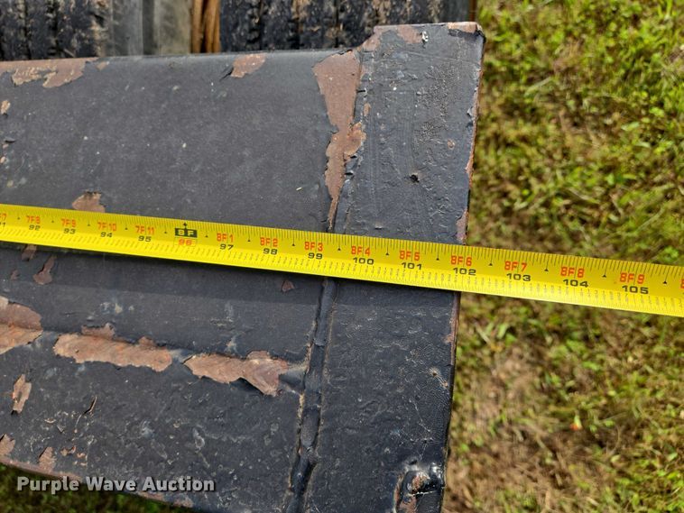 image for item EO0820 1988 Fontaine  lowboy equipment trailer