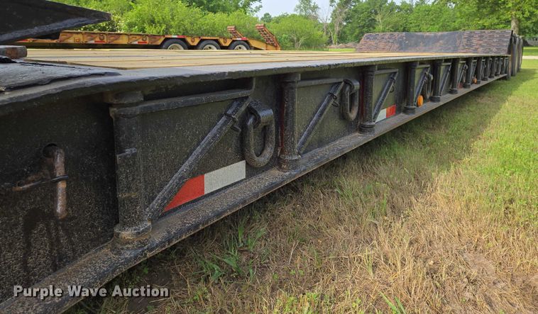 image for item EO0820 1988 Fontaine  lowboy equipment trailer