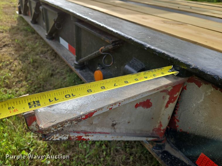 image for item EO0820 1988 Fontaine  lowboy equipment trailer