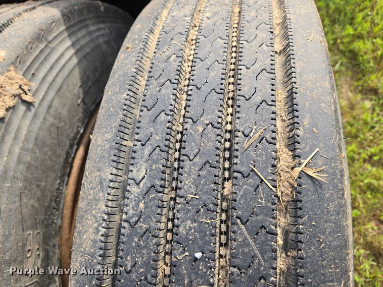 image for item EO0820 1988 Fontaine  lowboy equipment trailer