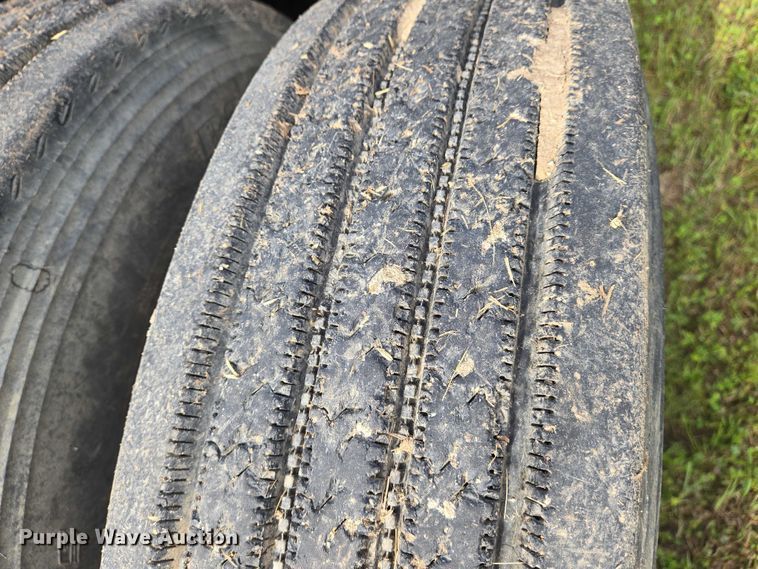 image for item EO0820 1988 Fontaine  lowboy equipment trailer