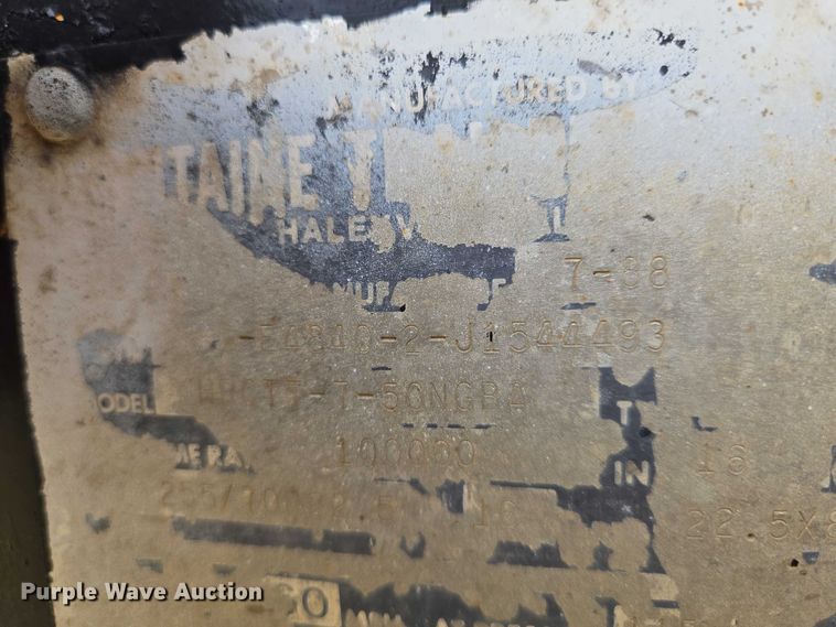 image for item EO0820 1988 Fontaine  lowboy equipment trailer