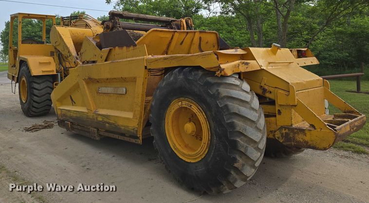 image for item EO0821 1978 John Deere 762 elevating scraper