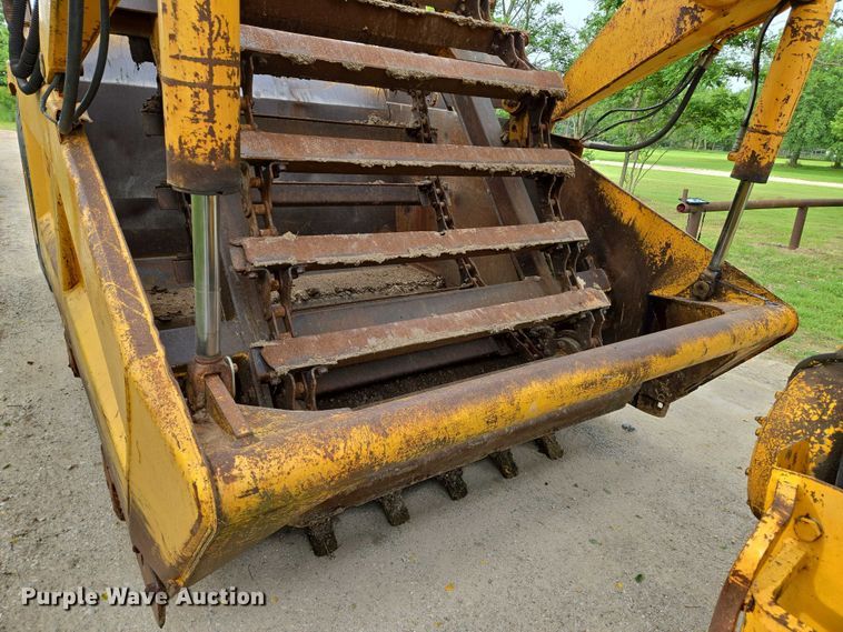 image for item EO0821 1978 John Deere 762 elevating scraper
