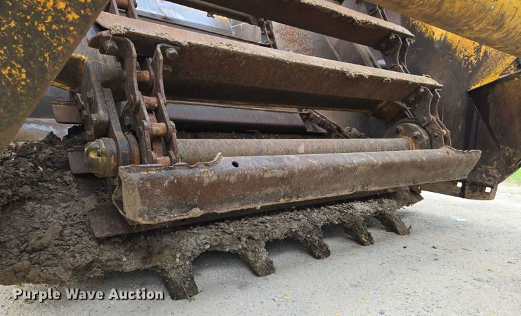 image for item EO0821 1978 John Deere 762 elevating scraper