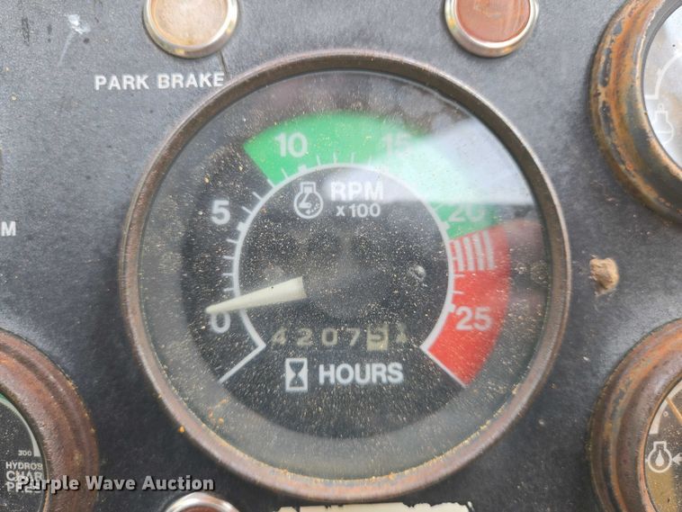 image for item EO0821 1978 John Deere 762 elevating scraper