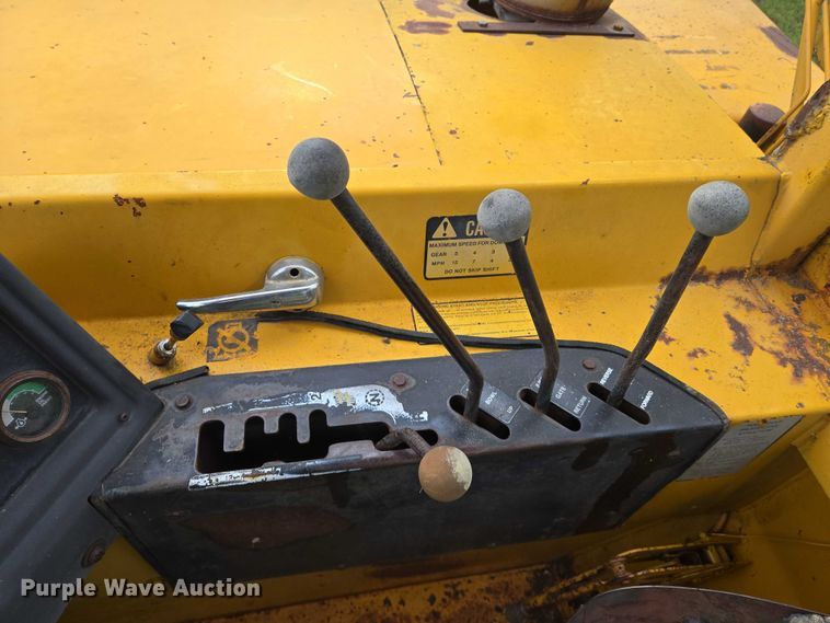 image for item EO0821 1978 John Deere 762 elevating scraper