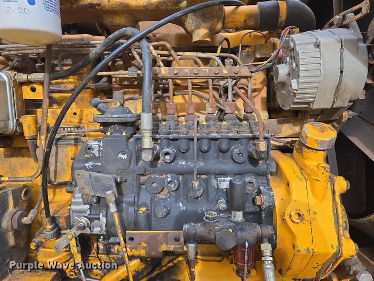 image for item EO0821 1978 John Deere 762 elevating scraper