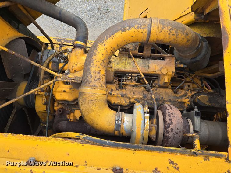 image for item EO0821 1978 John Deere 762 elevating scraper